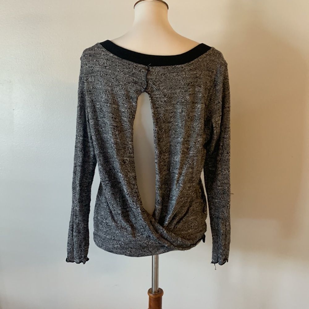 [Hard Tail] Gray/Black Knit Blouse - Size Small - Picture 2 of 3